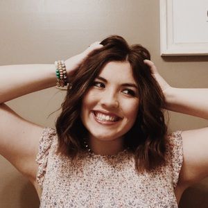 Meet your Posher, Lydia